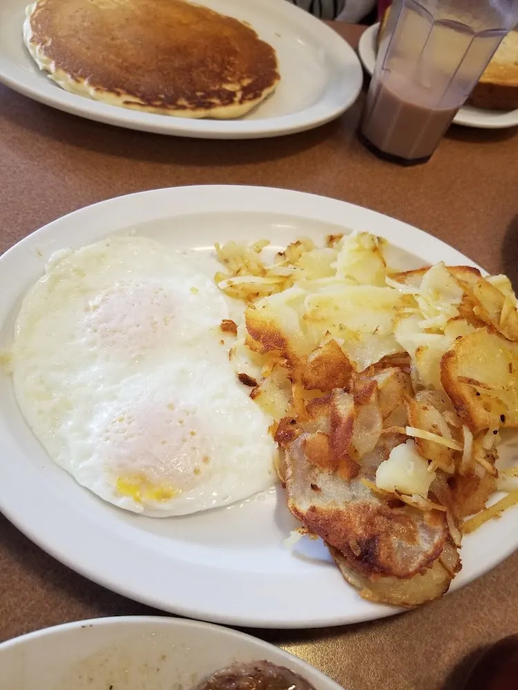 Eggs and American Fries