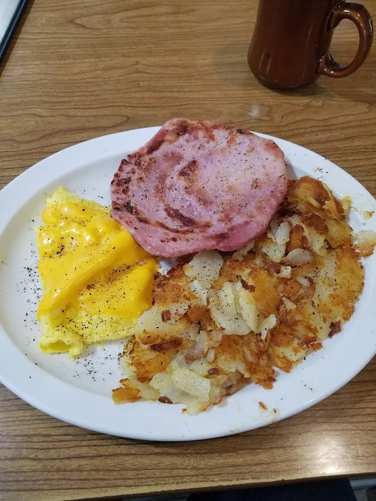 Scrambled Eggs with Cheese American Fries Ham
